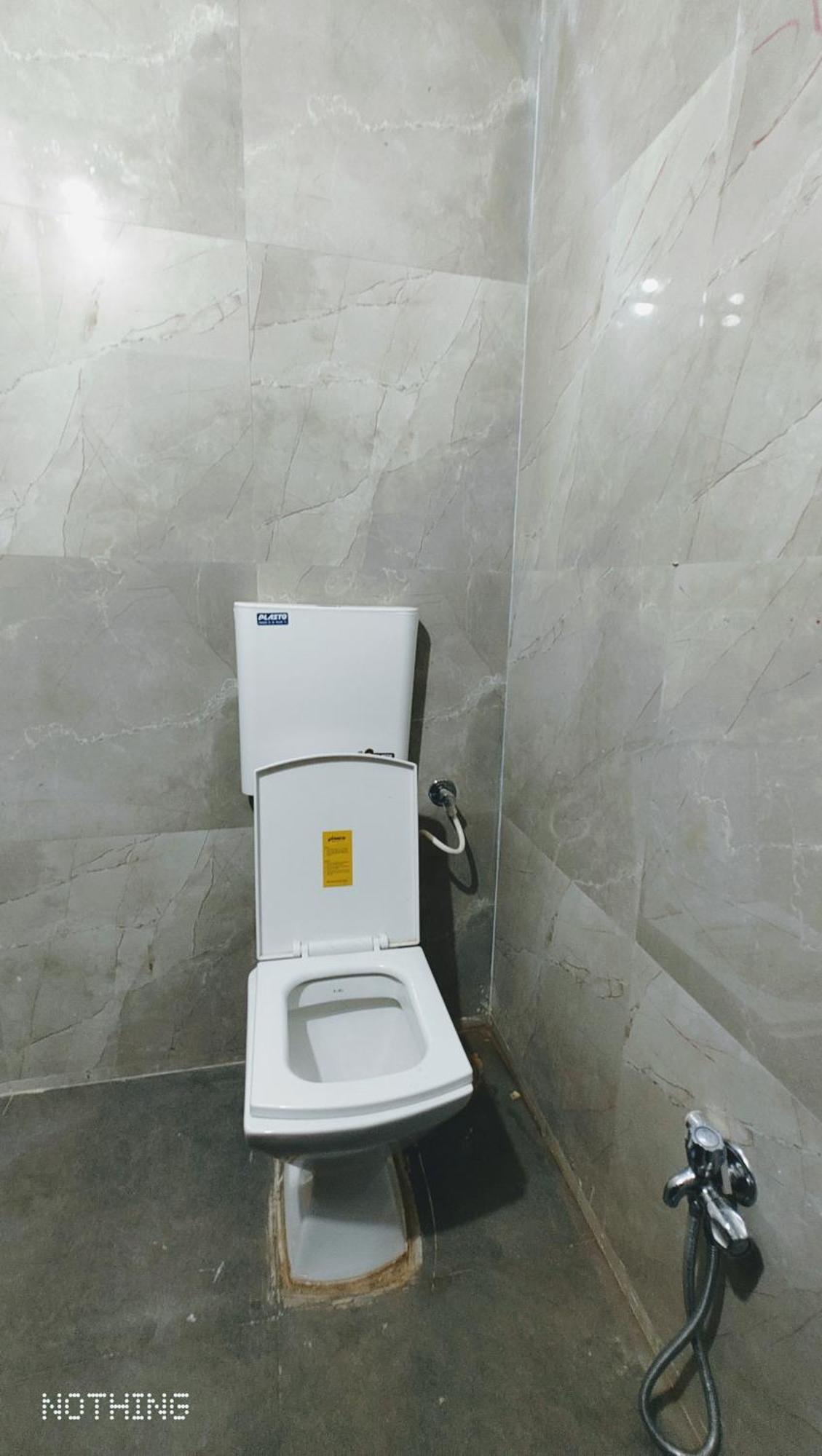 Aadishkti Bhakt Nivas Hotel Tuljapur Exterior foto