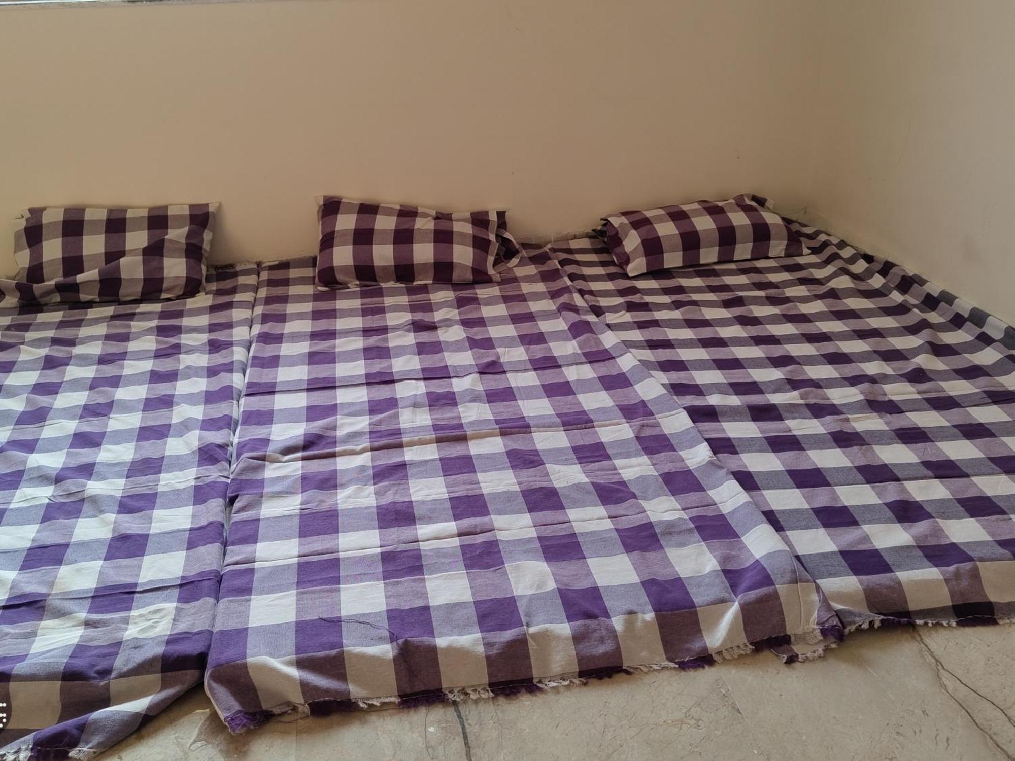 Aadishkti Bhakt Nivas Hotel Tuljapur Quarto foto